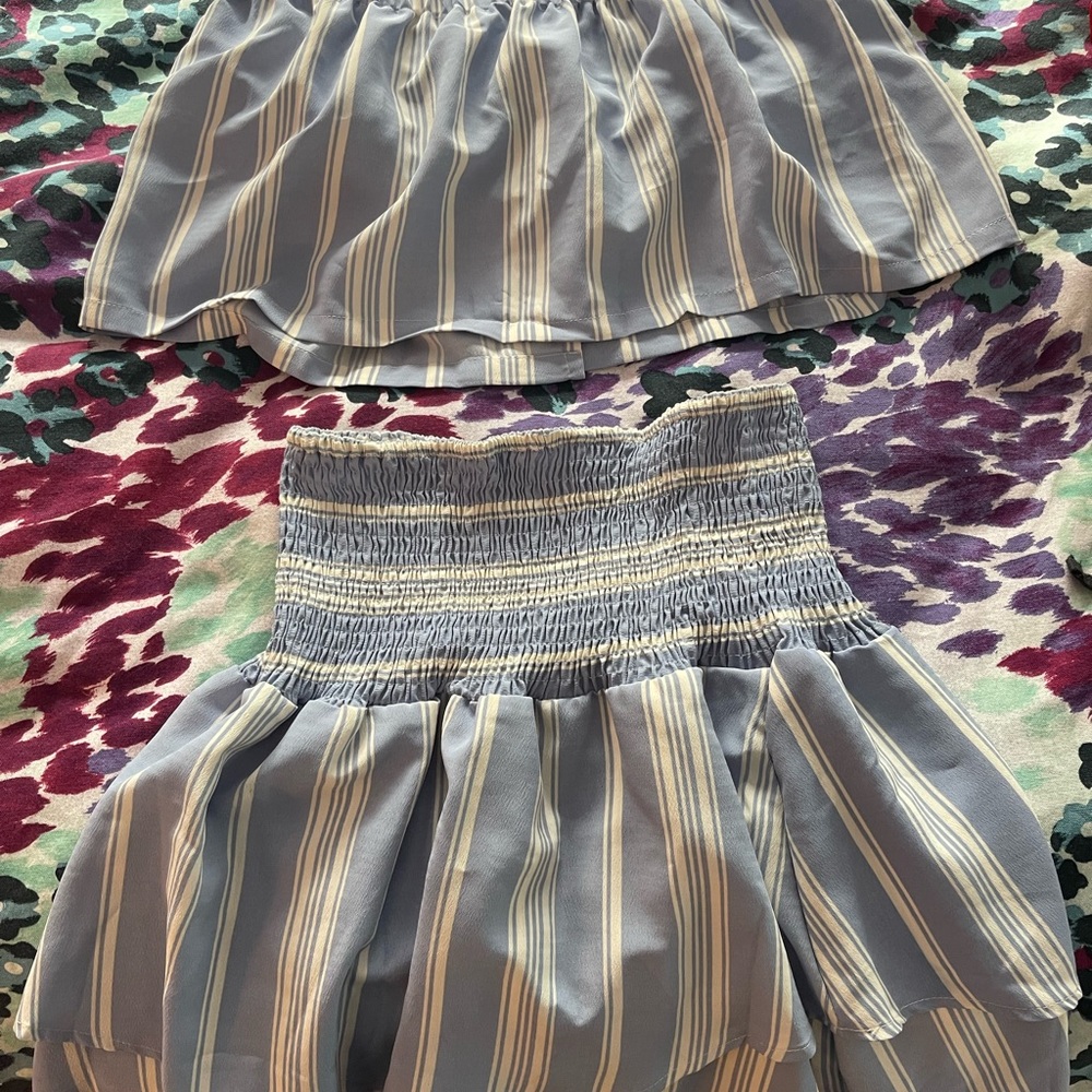 Strapless blue and white two piece set